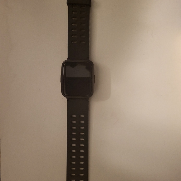 Yamay - Black Smart Fitness Watch with charger - Picture 3 of 13
